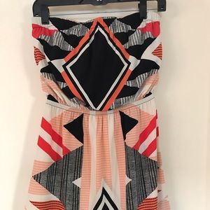 Strapless, cinched waist, dress.